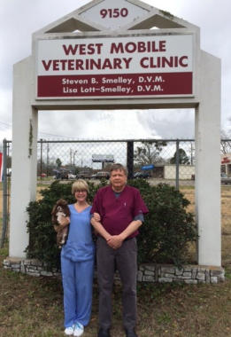 Steven Smelley, Lisa Lott-Smelley, D.V.Ms